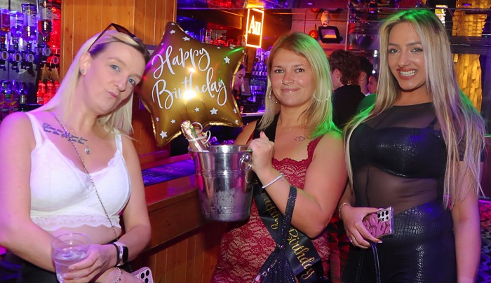 Acapulco Nightclub Photos - Photo - Acca Guys - Acca Girls - 75p Drinks - Halifax - Party - Fun Times - Calderdale