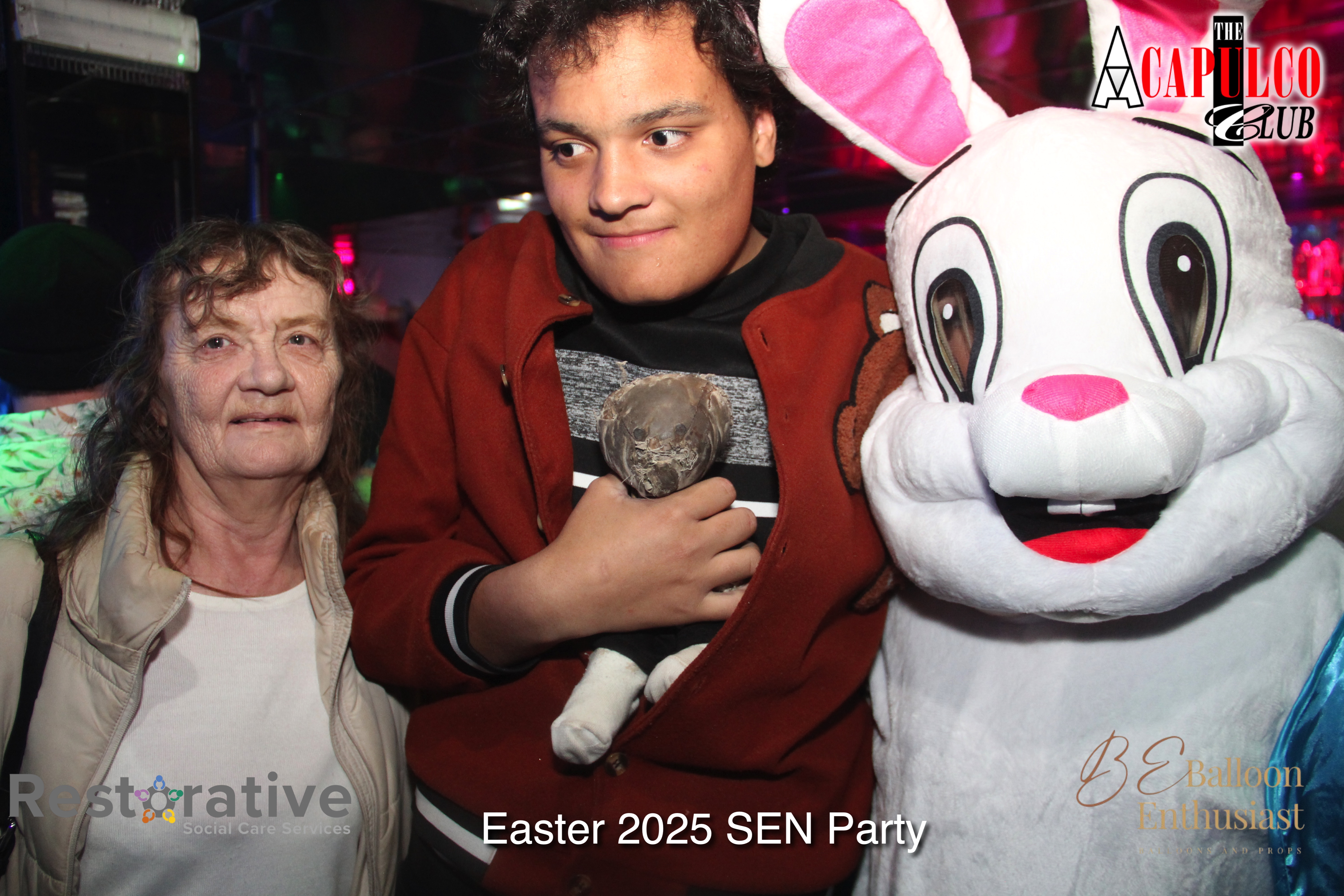 Sen Night Photos at Acapulco Easter / Easter Party