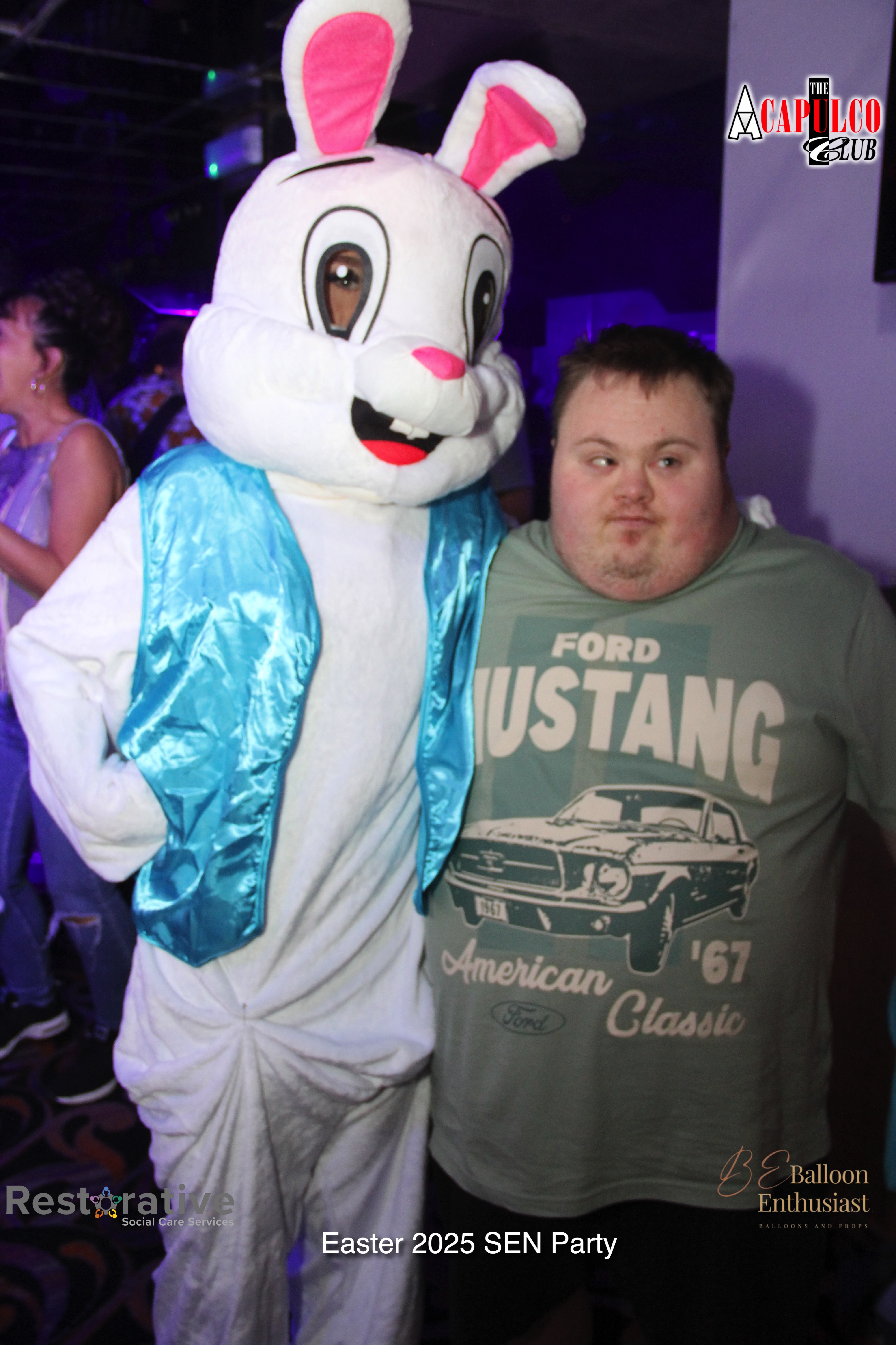 Sen Night Photos at Acapulco Easter / Easter Party