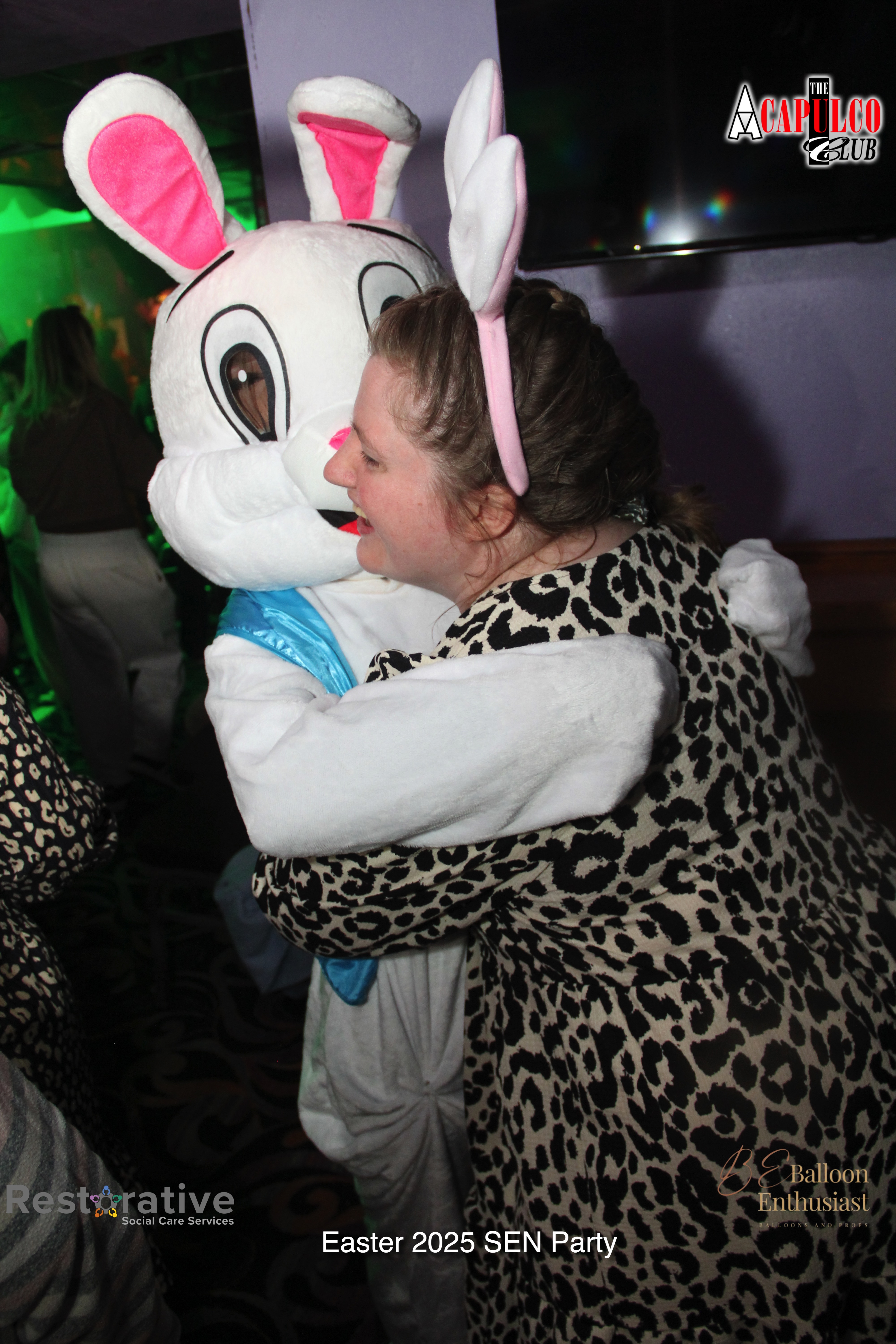 Sen Night Photos at Acapulco Easter / Easter Party