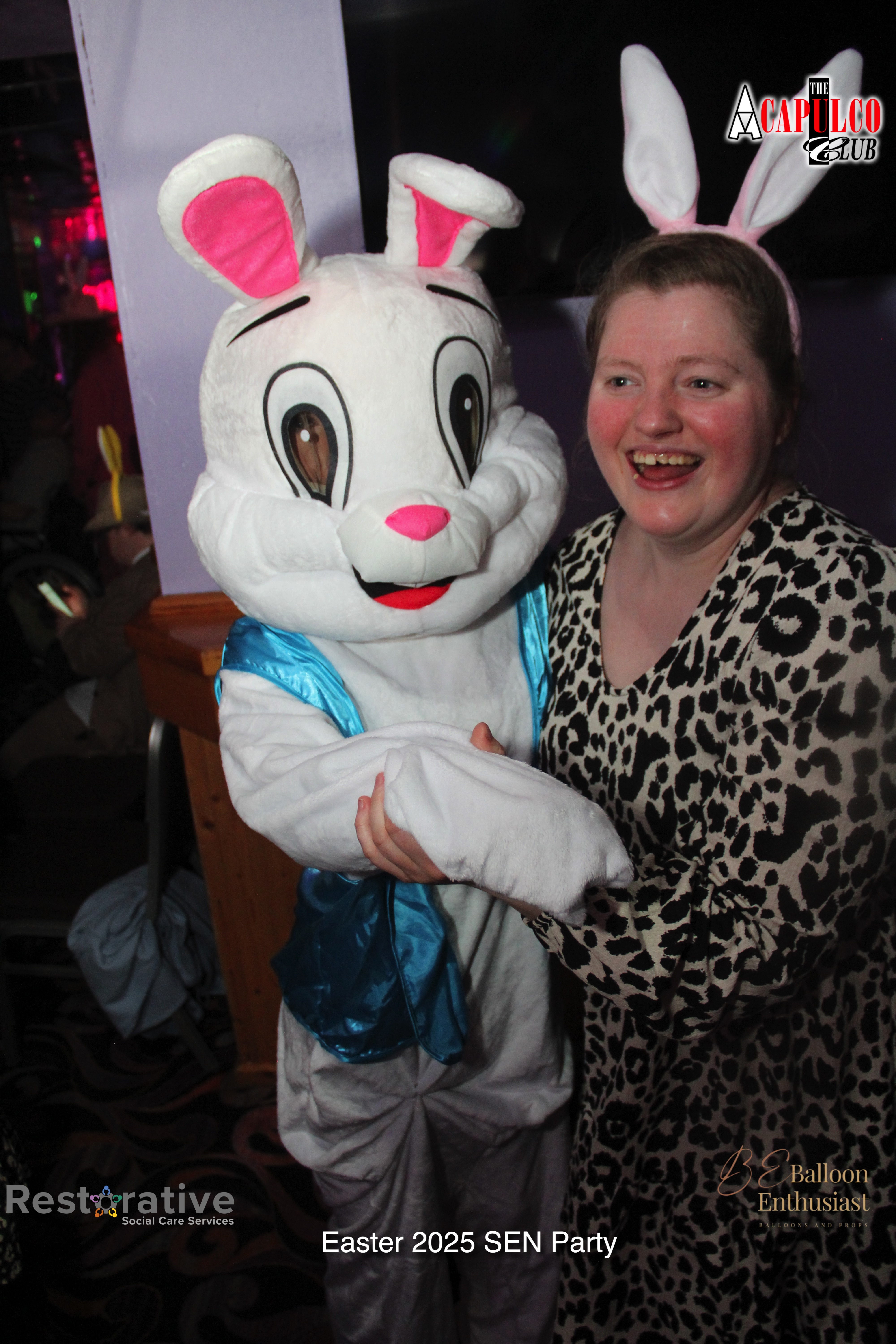 Sen Night Photos at Acapulco Easter / Easter Party
